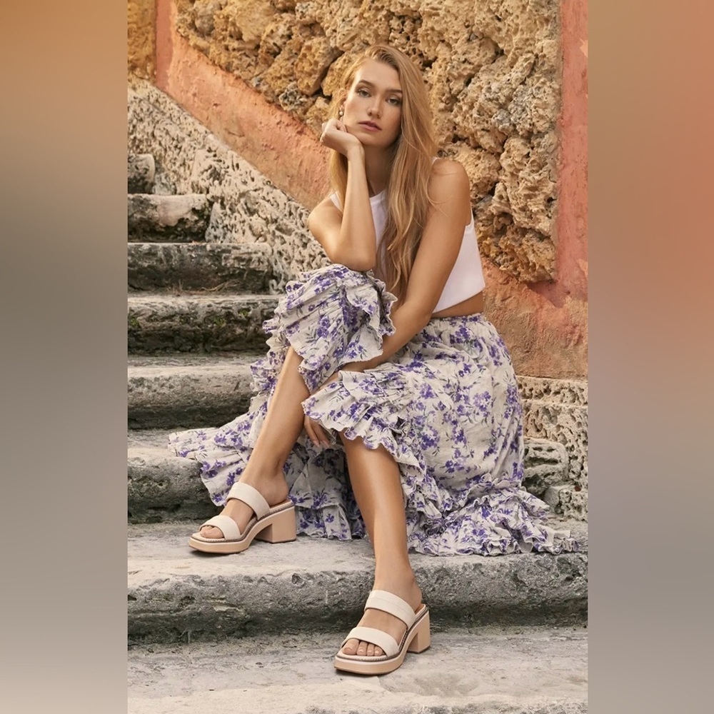 Andre Assous Layla Featherweights Slip On Chunky Y2K Platform Square toe Sandal